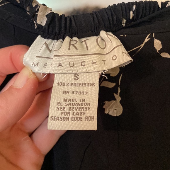 Vintage skirt w/ side slit - Picture 4 of 5